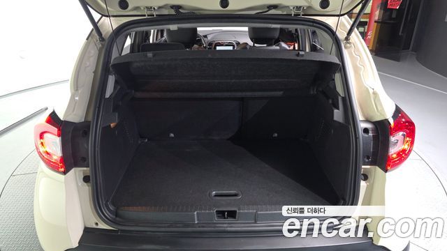 Renault Korea QM3 2016 — photo 20