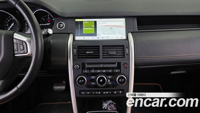 Land Rover Discovery Sport 2018 — photo 20