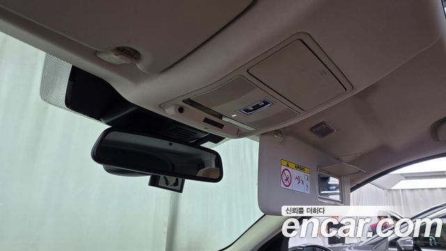 Land Rover Discovery Sport 2018 — photo 24
