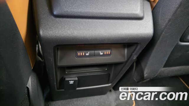 Land Rover Discovery Sport 2018 — photo 25