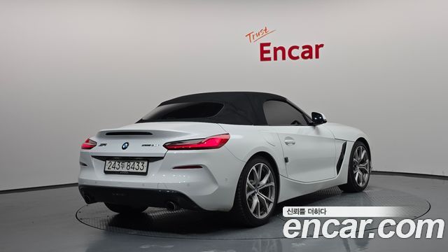 BMW Z4 2021 — photo 2
