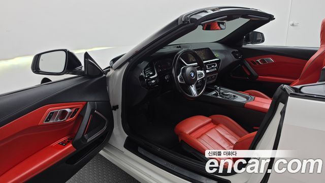 BMW Z4 2021 — photo 10