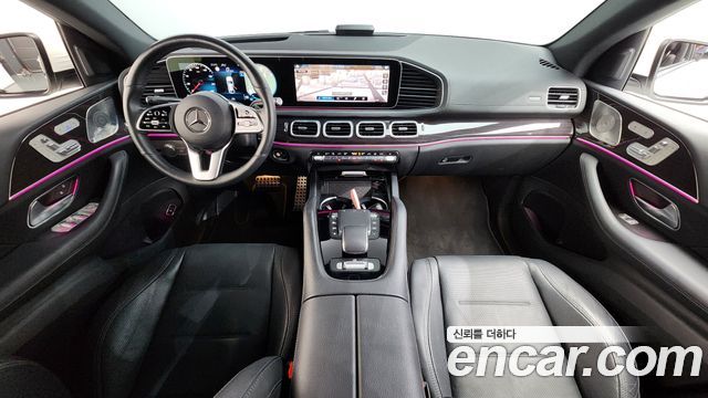Mercedes-Benz GLE-Class 2023 — photo 10