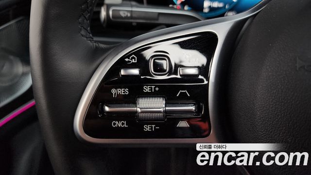 Mercedes-Benz GLE-Class 2023 — photo 22