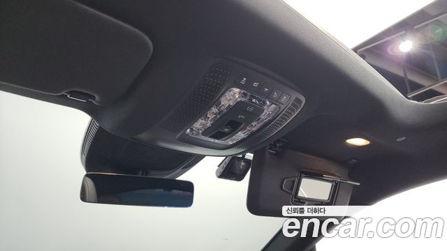 Mercedes-Benz GLE-Class 2023 — photo 27