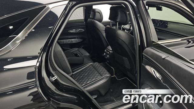 Genesis GV70 2022 — photo 18