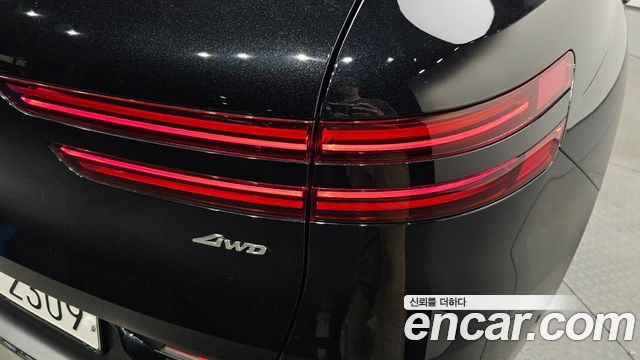 Genesis GV70 2022 — photo 9