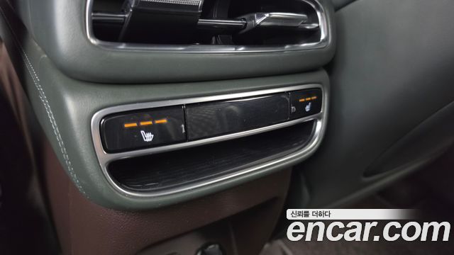Genesis GV80 2020 — photo 19