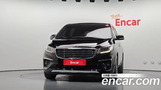 Kia Canival 2019 — photo 3