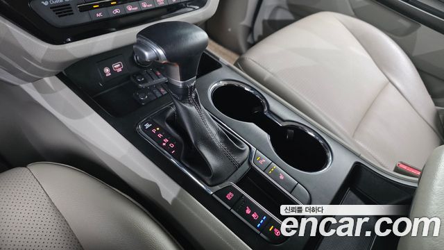 Kia Canival 2019 — photo 9