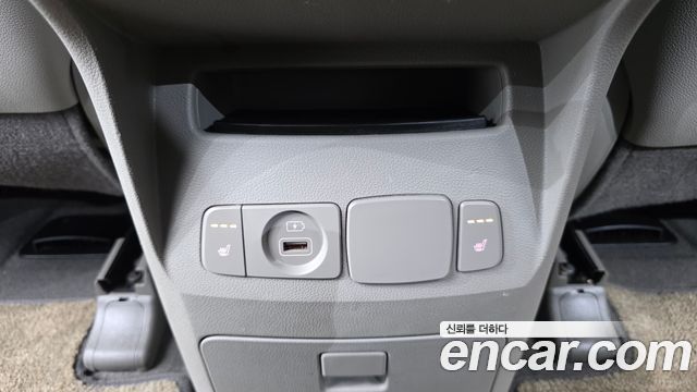 Kia Canival 2019 — photo 18