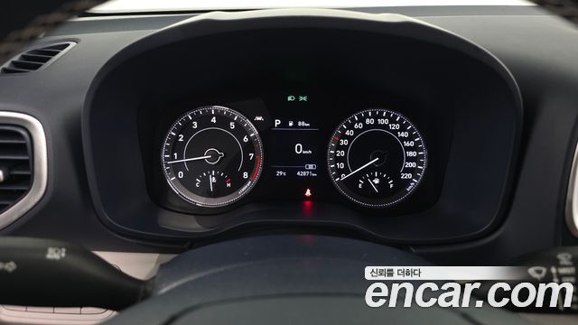 Hyundai Venue 2022 — photo 11