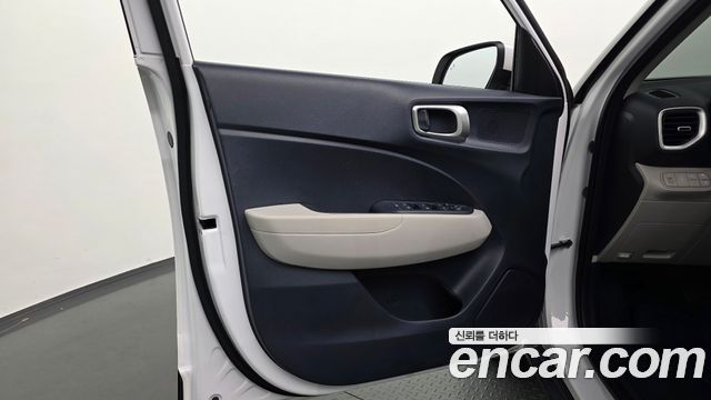 Hyundai Venue 2022 — photo 14