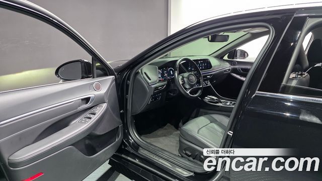 Hyundai Sonata 2023 — photo 10