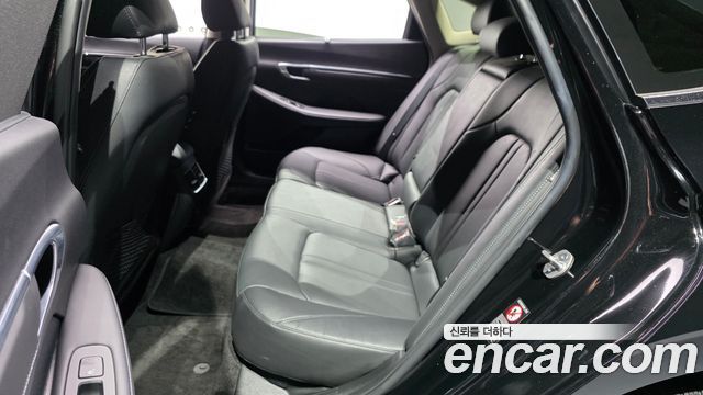Hyundai Sonata 2023 — photo 11
