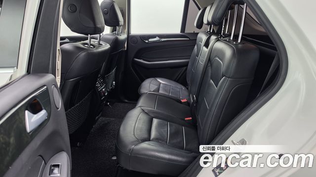 Mercedes-Benz GLE-Class 2016 — photo 11