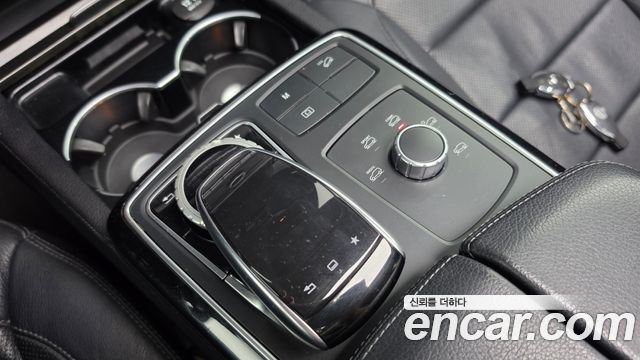 Mercedes-Benz GLE-Class 2016 — photo 15