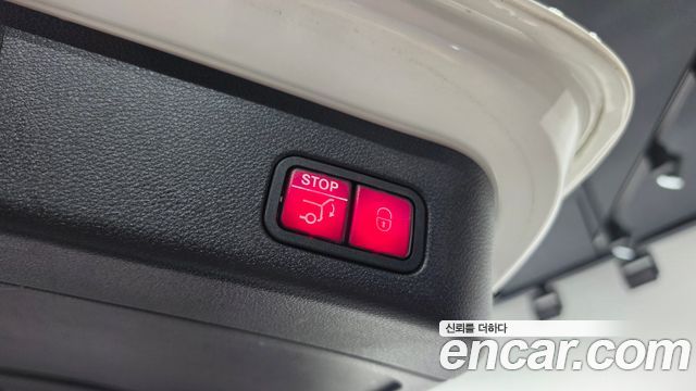 Mercedes-Benz GLE-Class 2016 — photo 19