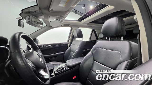 Mercedes-Benz GLE-Class 2016 — photo 20