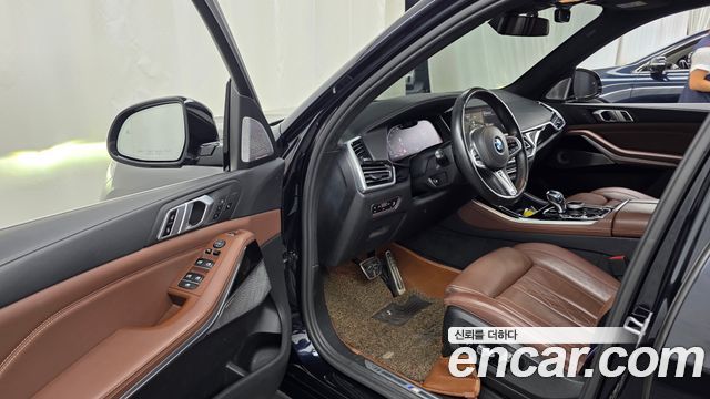 BMW X5 2021 — photo 10