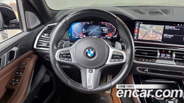 BMW X5 2021 — photo 13