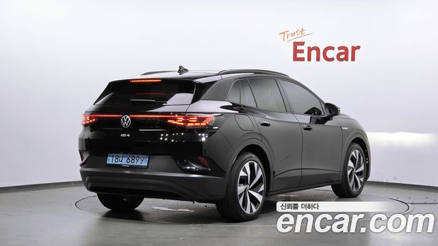 Volkswagen ID.4 2023 — photo 2