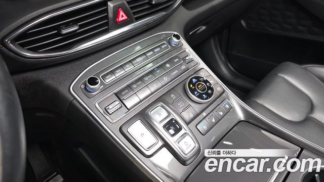 Hyundai Santafe 2021 — photo 12