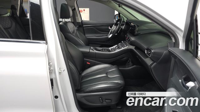Hyundai Santafe 2021 — photo 17