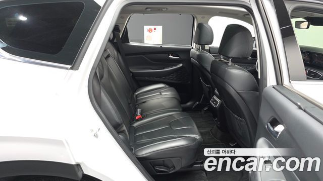 Hyundai Santafe 2021 — photo 18