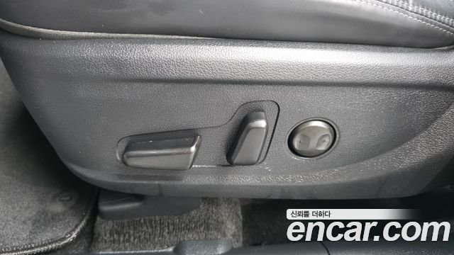 Hyundai Santafe 2021 — photo 32