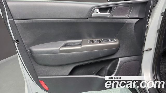 Kia Sportage 2022 — photo 14