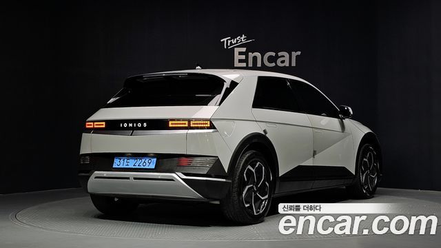 Hyundai Ioniq5 2022 — photo 2