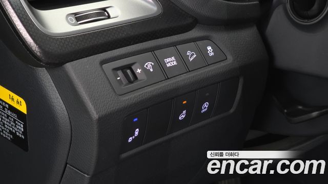 Hyundai Santafe 2018 — photo 21