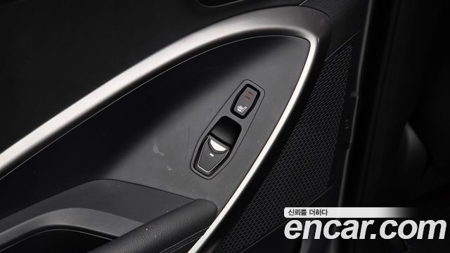 Hyundai Santafe 2018 — photo 30