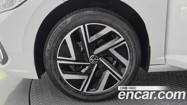 Volkswagen Jetta 2023 — photo 5
