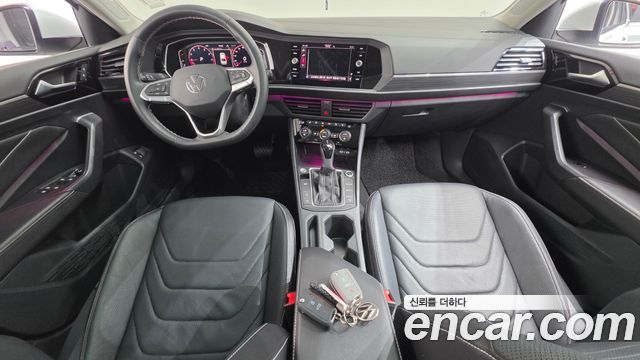 Volkswagen Jetta 2023 — photo 10
