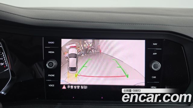 Volkswagen Jetta 2023 — photo 20