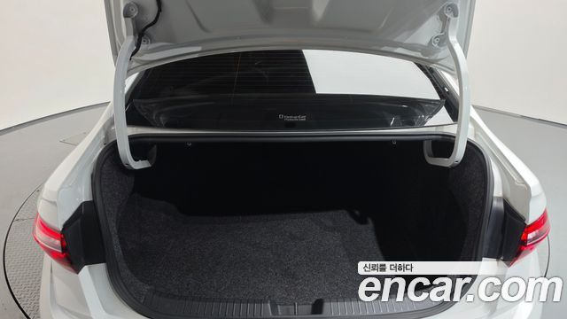 Volkswagen Jetta 2023 — photo 25