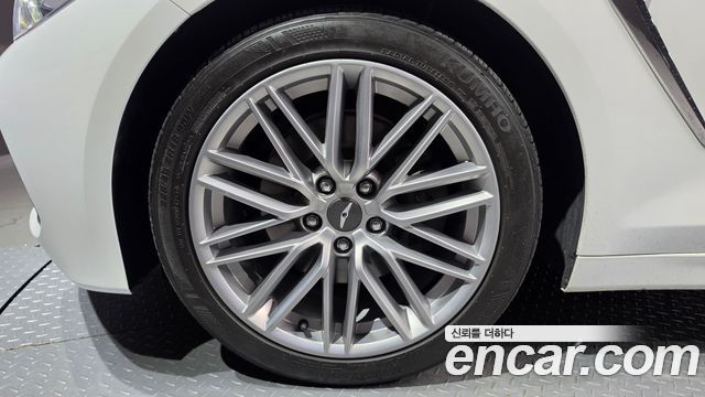 Genesis G70 2019 — photo 5