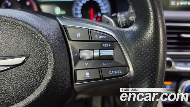 Genesis G70 2019 — photo 23