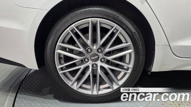 Genesis G70 2019 — photo 7