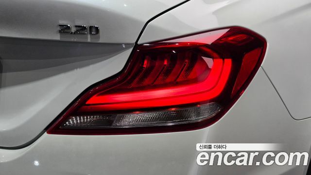 Genesis G70 2019 — photo 9