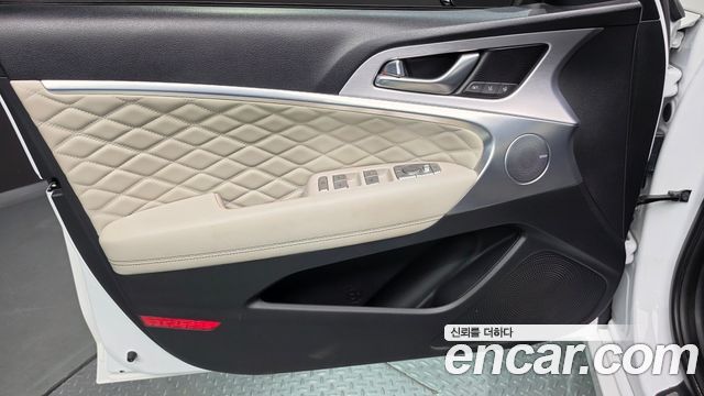 Genesis G70 2019 — photo 14