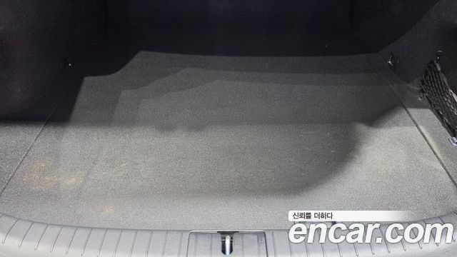 Genesis G70 2019 — photo 28