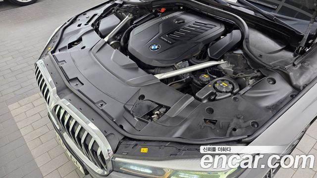BMW 7-Series 2021 — photo 6