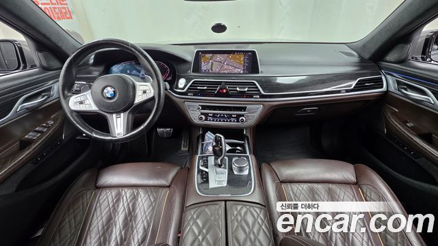 BMW 7-Series 2021 — photo 7