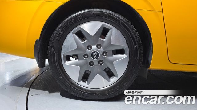 Hyundai Staria 2025 — photo 5