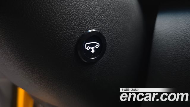 Hyundai Staria 2025 — photo 24
