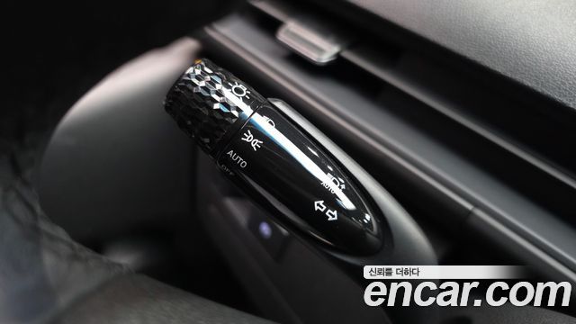 Hyundai Staria 2025 — photo 34