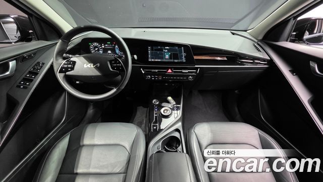 Kia Niro 2024 — photo 10